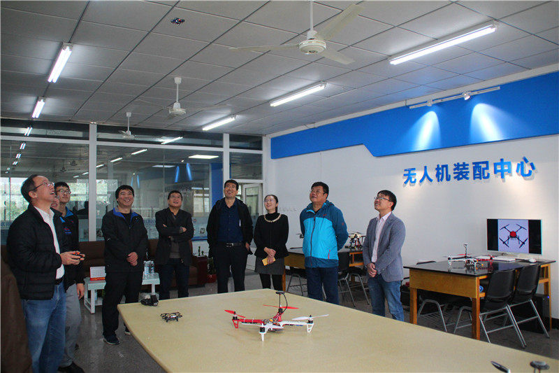 河北智飛極農(nóng)無人機(jī)科技|保定ASFC無人機(jī)駕駛員培訓(xùn)考證|打藥撒藥噴藥植保無人機(jī) 河北智飛極農(nóng)無人機(jī)科技|保定ASFC無人機(jī)駕駛員培訓(xùn)考證|打藥撒藥噴藥植保無人機(jī)